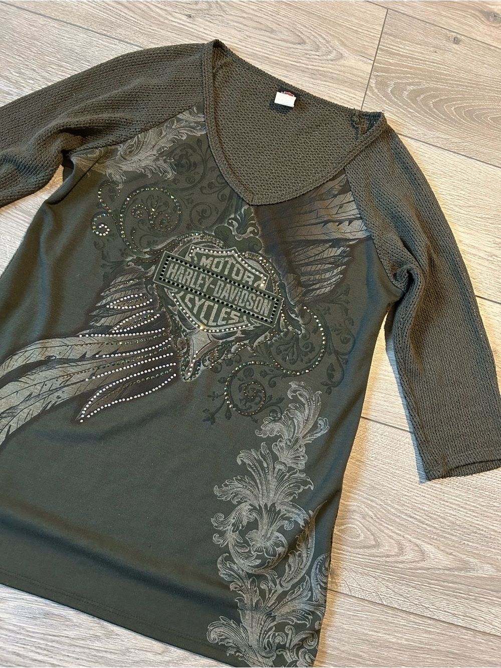Harley-Davidson Olive Green V-Neck Embellished / Bling Top Size XL